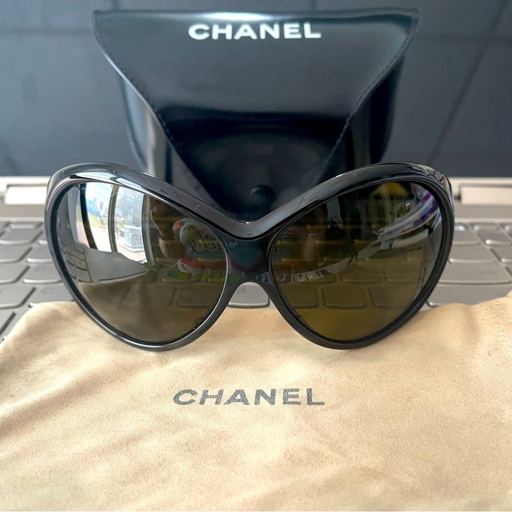 CHANEL Sunglasses Authentic Made in Italy NWOT & in Pristine Condition!